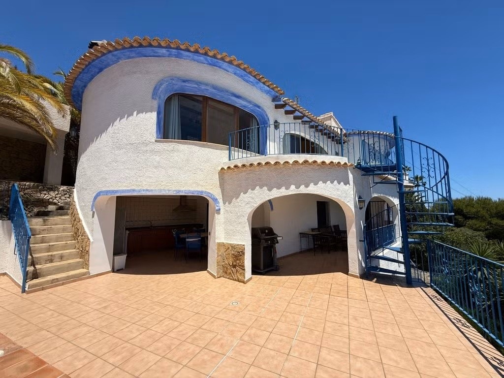 Vakantiehuis aan de Costa Benissa met een adembenemend uitzicht op zee